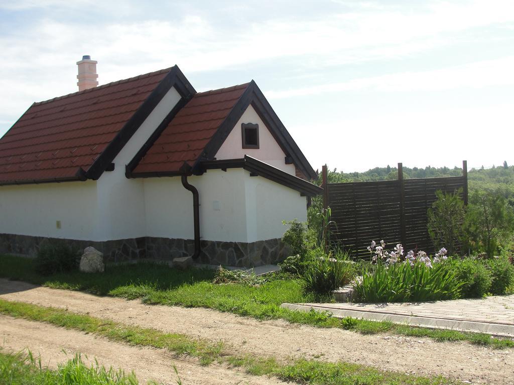 Vörösmál Balatonfüred