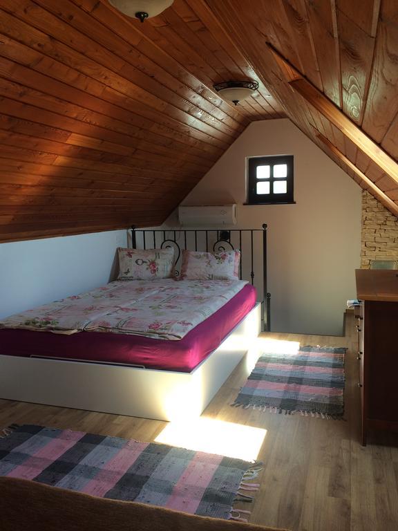 Apartment Voeroesmal Vendeghaz