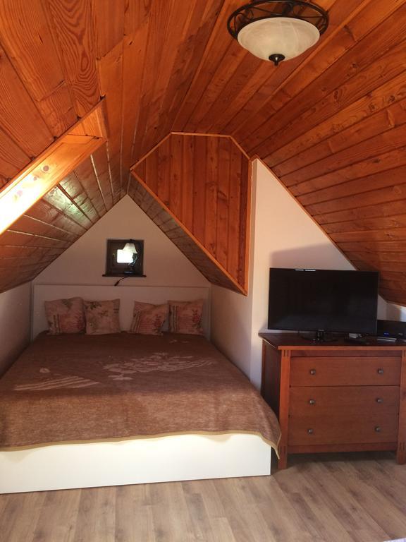Voeroesmal Vendeghaz Apartment Balatonfured